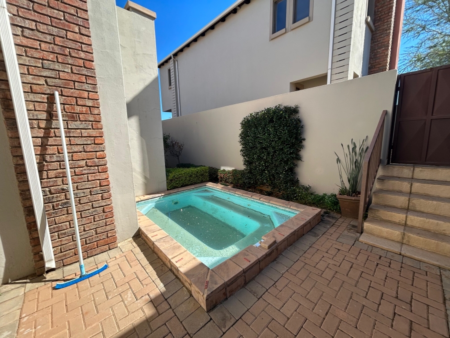2 Bedroom Property for Sale in Xanadu Eco Park North West